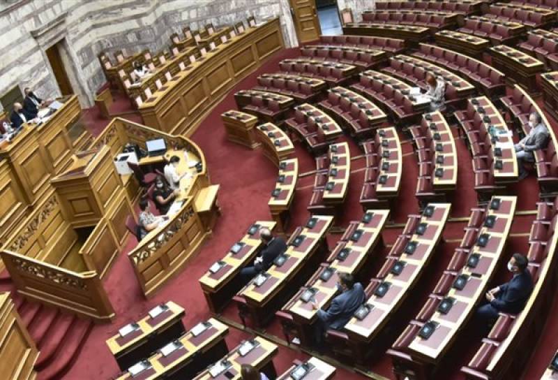 Στην Ολομέλεια του ΣτΕ οι μισθοί των βουλευτών