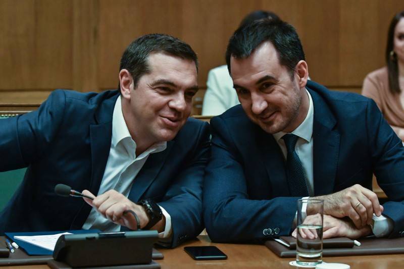 Αποκάλυψη στην "Ιθάκη" του Αλ. Τσίπρα: Είχε προτείνει στον Χαρίτση να τον διαδεχτεί