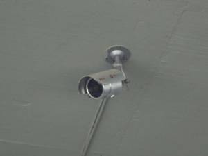 Η κάμερα συνέλαβε τον κλέφτη του καφενείου στο Καλοχώρι