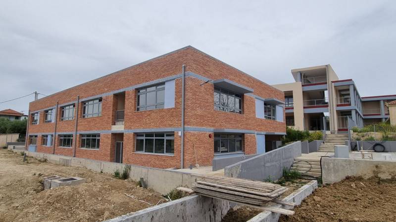 Ετοιμο τη νέα σχολική χρονιά το κτήριο του Γυμνασίου – Λυκείου Κορώνης (βίντεο)