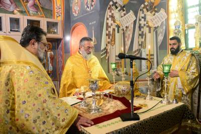 Ο Μητρολίτης Μεσσηνίας Χρυσόστομος στην ιστορική Μονή Βελανιδιάς (φωτογραφίες)