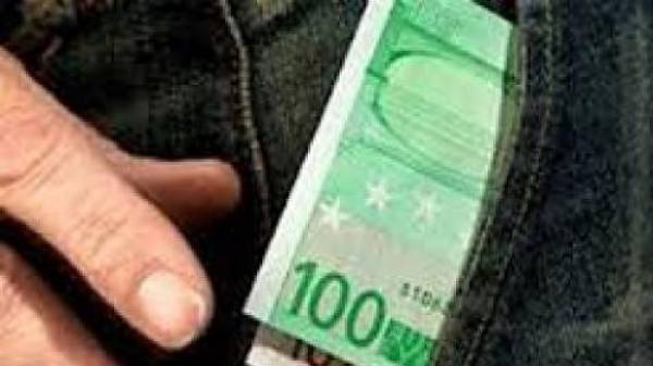 Γερμανός έκλεψε ομοεθνείς του στο Παράλιο Αστρος