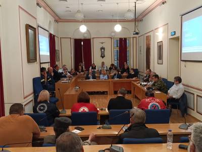 Συντονιστικό Πολιτικής Προστασίας Καλαμάτας: Προτεραιότητα σε καθαρισμό οικοπέδων και δρόμων