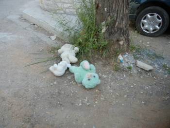 Παιχνίδια στα σκουπίδια