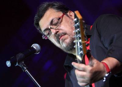 Ο Λαυρέντης Μαχαιρίτσας στο “Art farm Μαρίνη” στη Μεγάλη Μαντίνεια