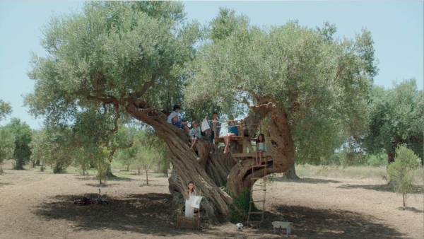 Το νέο φανταστικό βίντεο της Costa Navarino για το 2015