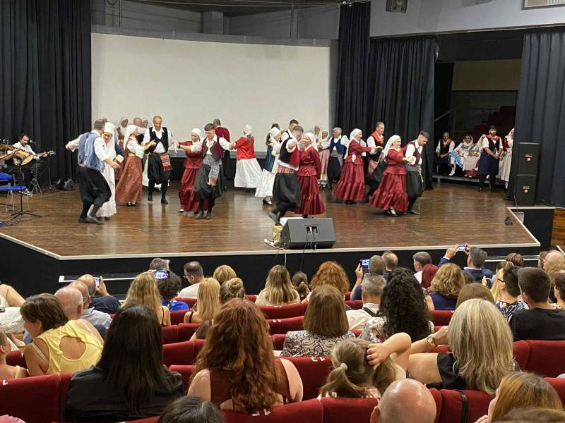Με επιτυχία το 4ο Αντάμωμα Παραδοσιακών Χορών Καλαμάτας: Διήμερο γεμάτο παράδοση στο Πνευματικό Κέντρο