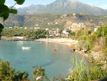 Νεκρή 71χρονη Αυστριακή στη Στούπα, ενώ κολυμπούσε