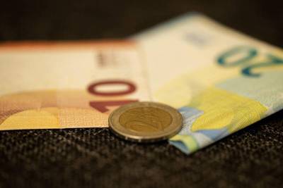 Νέα αρνητικά οικονομικά στοιχεία για την Πελοπόννησο: Χαμηλός ο ρυθμός αύξησης αμοιβών των εργαζομένων
