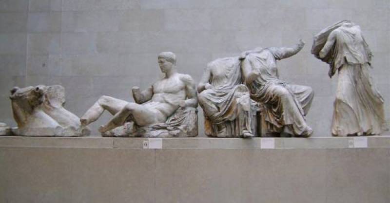 Βρετανικό Μουσείο – Εικόνες εγκατάλειψης, μπήκε νερό από την οροφή (βίντεο)