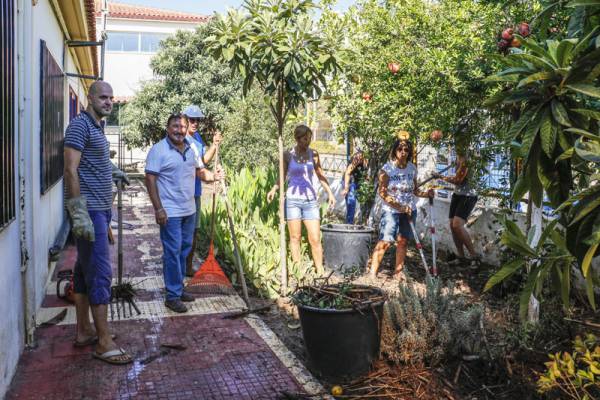 Εθελοντές καθάρισαν το Ειδικό Σχολείο