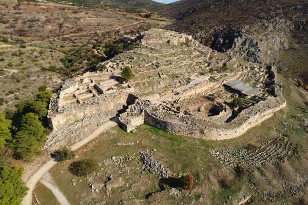 Ολοκληρώνεται το σύστημα πυροπροστασίας των Μυκηνών - Προγραμματική για την αποκατάσταση του Πύργου Κουμουνδούρου