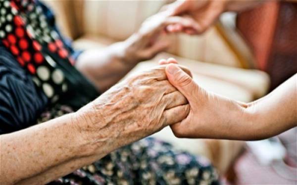 Απατεώνες παριστάνουν και τους κοινωνικούς λειτουργούς στη Μεσσηνία