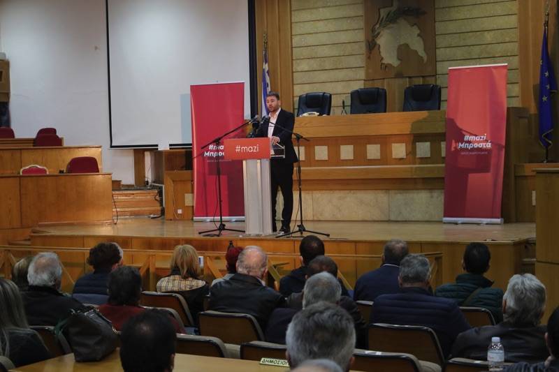 Καλαμάτα: Δυναμική συγκέντρωση Ανδρουλάκη για αναγέννηση της δημοκρατικής παράταξης (βίντεο-φωτογραφίες)