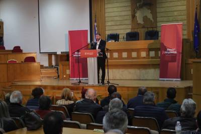 Καλαμάτα: Δυναμική συγκέντρωση Ανδρουλάκη για αναγέννηση της δημοκρατικής παράταξης (βίντεο-φωτογραφίες)