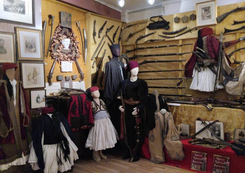 Έκθεση ιστορικών κειμηλίων του Χρήστου Κατσαμπάνη στο Μουσείο Στρατιωτικής Ιστορίας Καλαμάτας