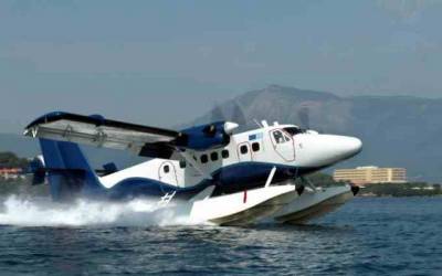 Η ανάπτυξη δεν θα έρθει με υδροπλάνο