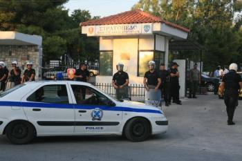 Αντίθετο στη συνέχιση λειτουργίας του Κέντρου Μεταναστών Κορίνθου το Περιφερειακό Συμβούλιο
