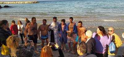 Ο Αγιασμός των Υδάτων στη Μικρή Μαντίνεια (φωτογραφίες)