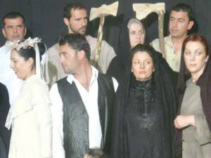 Εναρξη παραστάσεων από το Σάββατο για το "Ματωμένο γάμο" της Θεατρικής Διαδρομής