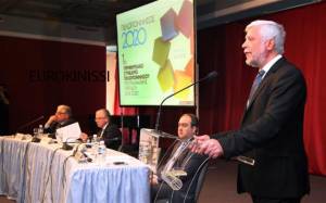 Οι φιέστες δεν φέρνουν την ανάπτυξη