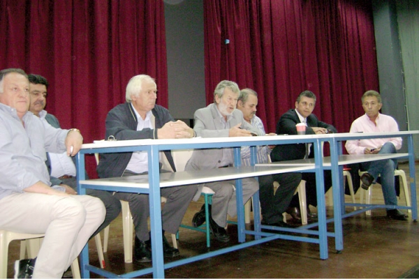 Εκπρόσωποι τοπικών κοινοτήτων στον Κ. Κόλλια: Οι αγροτικοί δρόμοι είναι αδιάβατοι