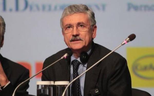 Ντ’ Αλέμα: "Ατοπη η σημερινή παρέμβαση της Μέρκελ"