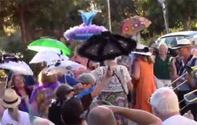 Μελωδίες τζαζ στα γραφικά σοκάκια της Καρδαμύλης