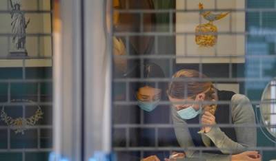 Αυστρία: Τέλος η μάσκα και στα μέσα μεταφοράς