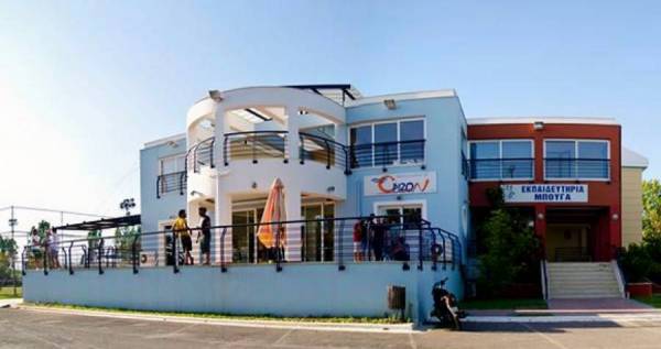 Το ΙΕΚ "Ορίζων" στη "Στέγη της Εκκλησίας"