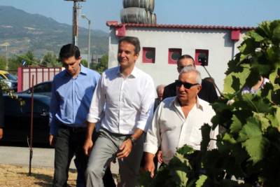 Νεμέα: Ρητή δέσμευση Μητσοτάκη για κατάργηση του ειδικού φόρου κατανάλωσης στο κρασί