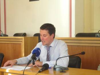 Ολα νόμιμα στο Ληξιαρχείο Καλαμάτας σύμφωνα με το Θ. Ηλιόπουλο