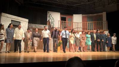 Αβίαστο γέλιο στην "Κόμισσα της φάμπρικας" από το Μεσσηνιακό Ερασιτεχνικό Θέατρο