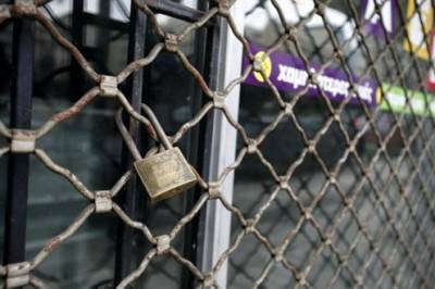 Κλειστά τα εμπορικά την Κυριακή