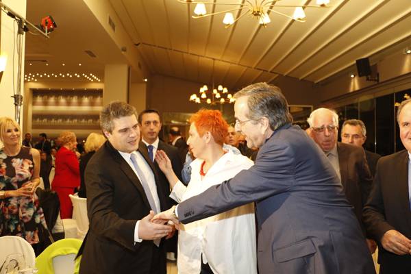 Θερμή υποδοχή