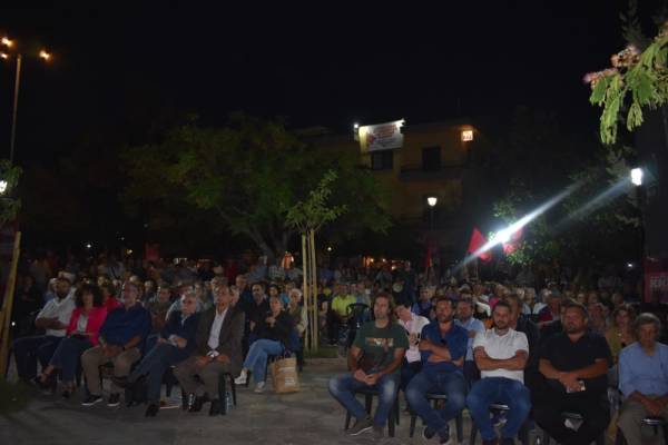 Ο Θοδωρής Χιώνης στην προεκλογική συγκέντρωση στην Καλαμάτα