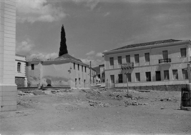 Η πλατεία Υπαπαντής με τις αρχαιότητες