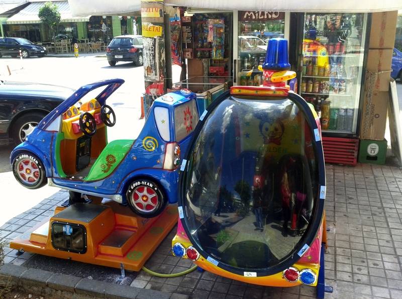 Καλαμάτα: "Χτύπησε" κερματοδέκτες από παιδικά παιχνίδια