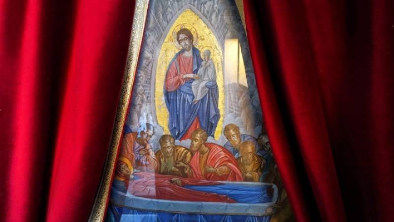 Δεκαπενταύγουστος: Όταν η Κοίμηση γίνεται γιορτή… - Οι παραδόσεις και τα έθιμα για την Κοίμηση της Θεοτόκου