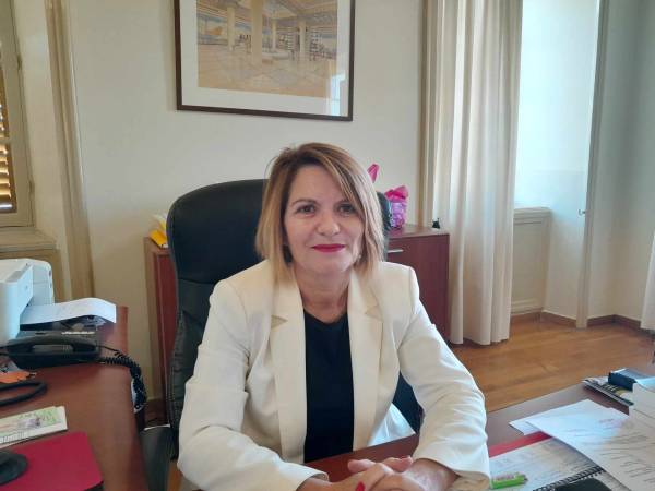 Ευ. Μηλίτση για αρχαία Υπαπαντής: Θα αναδειχθούν μόνο όσο βρέθηκαν στη ν.α. πλευρά (ΕΑΜ)