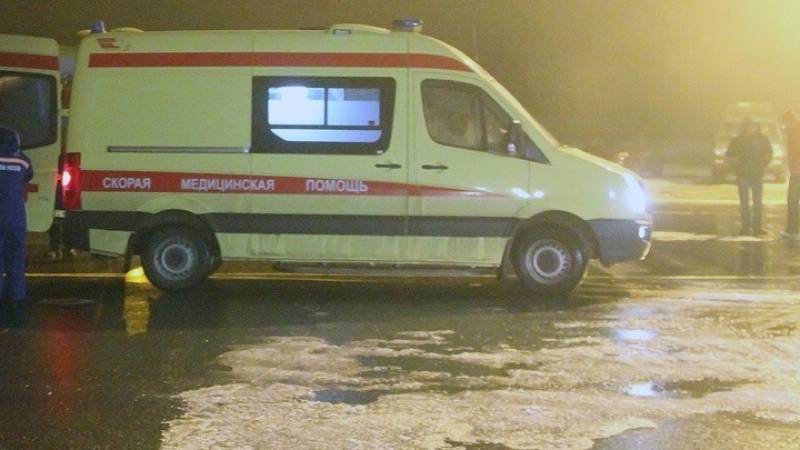 Ένας νεκρός, 11 τραυματίες σε σύγκρουση λεωφορείου με τρένο στην περιφέρεια Λένινγκραντ της Ρωσίας