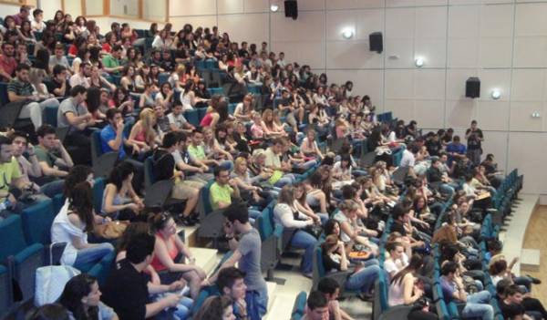 Στις 17 Απριλίου οι φοιτητικές εκλογές στη σκιά του "Αθηνά"