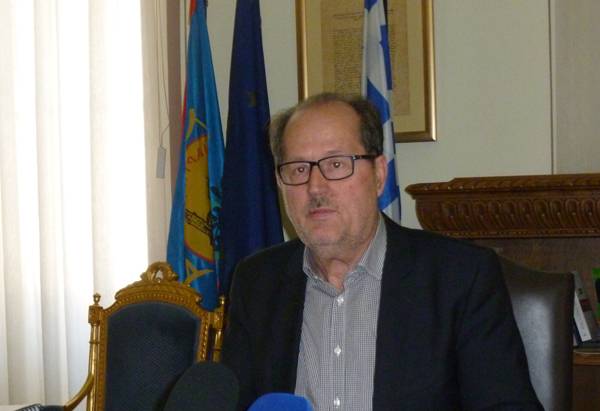 Ανησυχεί για στρατόπεδο, ΤΕΙ και Φεστιβάλ ο Νίκας