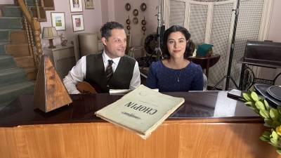 Ο Μπάμπης Βελισσάριος στη σειρά «Η Μαρία που έγινε Κάλλας»