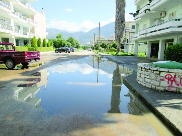 Λίμνη στην Ομήρου