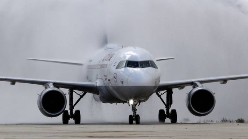 Η Στοκχόλμη θα ζητεί αρνητικό τεστ για COVID από τους ταξιδιώτες από την Κίνα