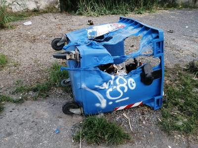 Κάηκε κάδος ανακύκλωσης