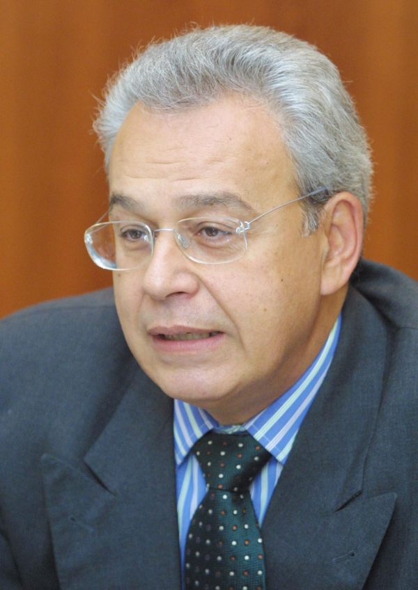 Ο Παν. Γεννηματάς στην &quot;Ε&quot;: &quot;Η Ελλάδα έχει χρεωκοπήσει από τον περασμένο Απρίλιο&quot;