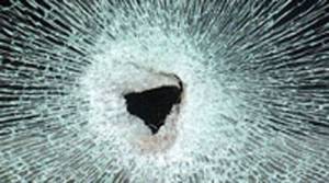 6 μήνες με αναστολή για τις πέτρες στο Τμήμα της Μεσσήνης