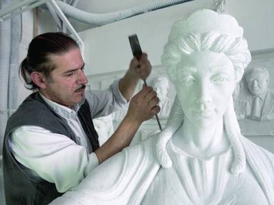 Ο γλύπτης Νίκος Ι. Γεωργίου στην &quot;Ε&quot;: «Ο ελεύθερος άνθρωπος είναι αισιόδοξος, δημιουργικός και σέβεται τον συνάνθρωπο»